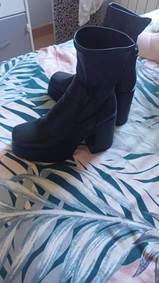 Botines plataforma negros