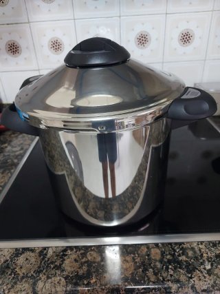 Olla Express Kuhn Rikon Duromatic 8 Litros.