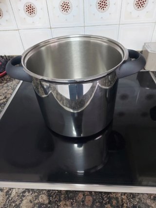 Olla Express Kuhn Rikon Duromatic 8 Litros.
