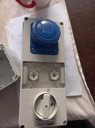 Gewiss GW 66 226 Presa Industriale 2P+ IP55