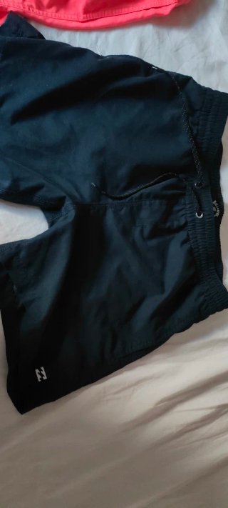 2 Costumi Billabong e Quicksilver Taglia S