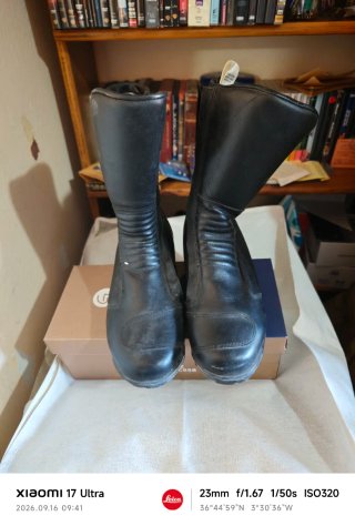 Botas de moto negras, de piel