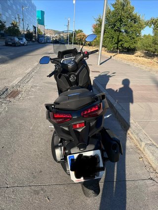 Yamaha Xmax Tech Max 300 Maxi Scooter
