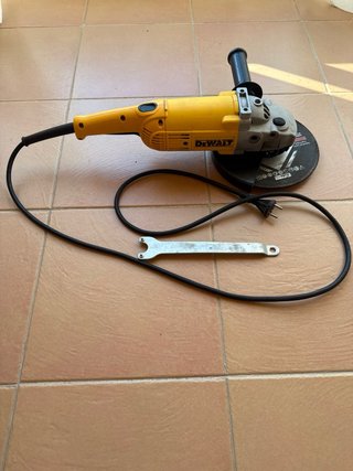 Radial DeWalt como nueva, un solo uso
