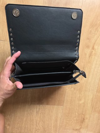 Bolso Negro Misako con Tachuelas