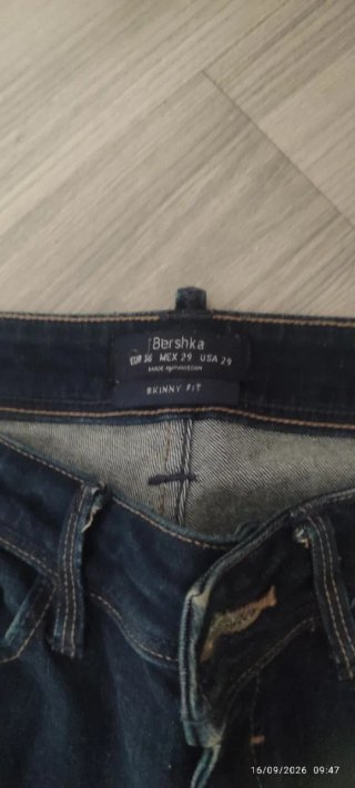 Pantalones vaqueros Bershka Skinny Fit Talla 36