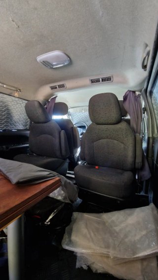 Hyundai H-1 2004