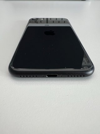 iPhone SE 2da Gen 64GB Negro