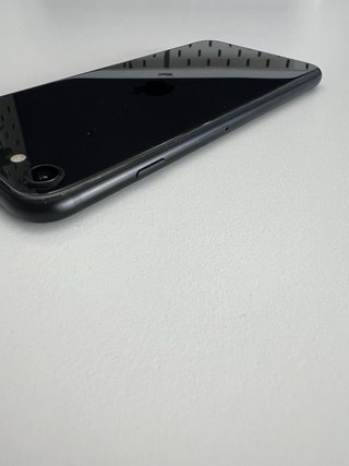 iPhone SE 2da Gen 64GB Negro