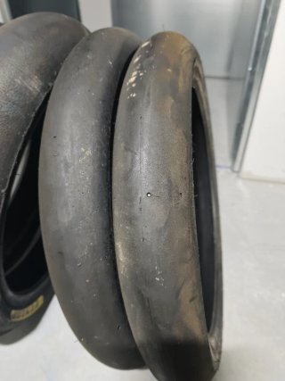 Neumáticos Dunlop Moto3 Slicks