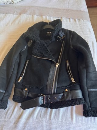 Cazadora borreguillo Zara Talla XS