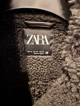 Cazadora borreguillo Zara Talla XS
