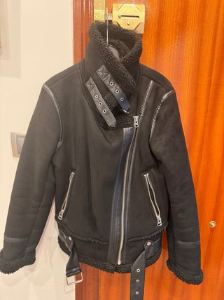 Cazadora borreguillo Zara Talla XS