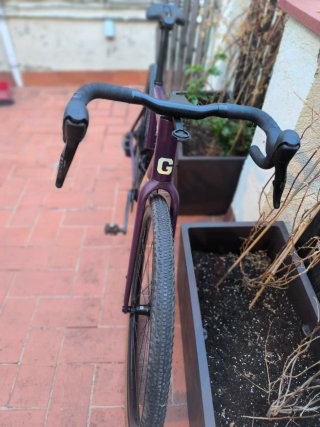 Bicicleta Gravel Guava Spot Force