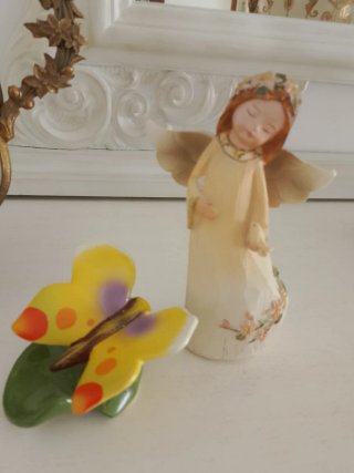 Set decorativo angelo con farfalla