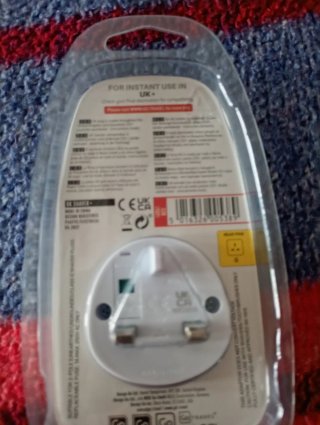 Adaptador UK/Europa para Afeitadora