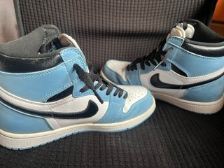 Nike Jordan 1 Blu e Bianco