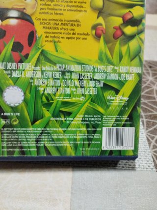 Película VHS Bichos Disney Pixar