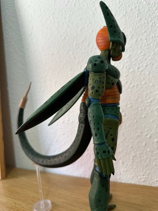 Figura Cell Perfect Dragon Ball Z + Soporte