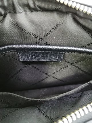 Borsa a tracolla Michael Kors Jet Set in pelle nera