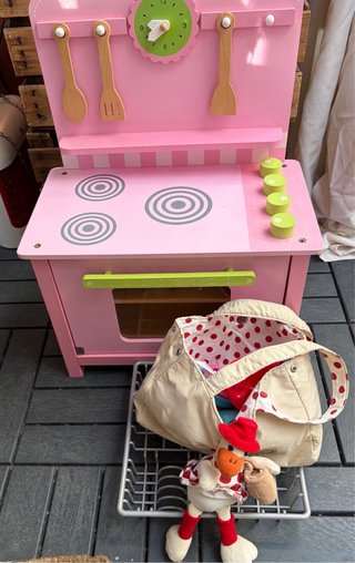 Cocina de juguete con accesorios