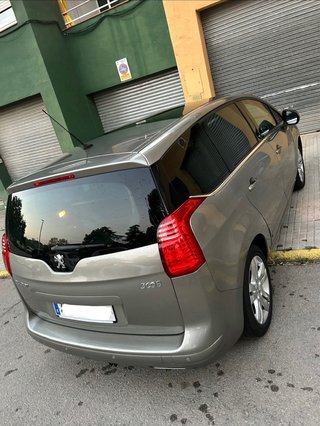 Peugeot 5008 2.0 hdi 150km