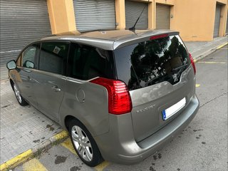 Peugeot 5008 2.0 hdi 150km