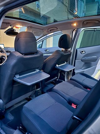 Peugeot 5008 2.0 hdi 150km