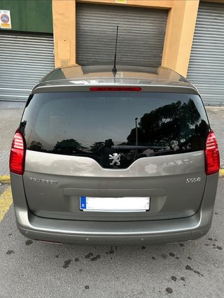 Peugeot 5008 2.0 hdi 150km