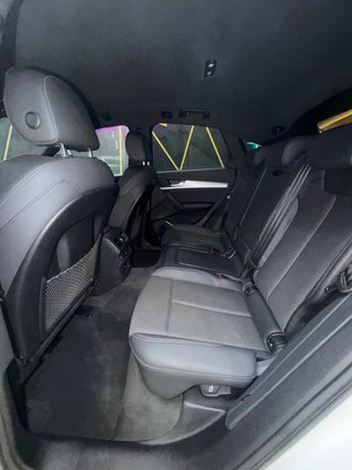 AUDI Q5 SPORTBACK ( S-LINE + BLACK LINE )