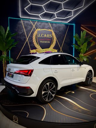 AUDI Q5 SPORTBACK ( S-LINE + BLACK LINE )