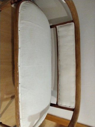 Sillón antiguo madera tapizado blanco