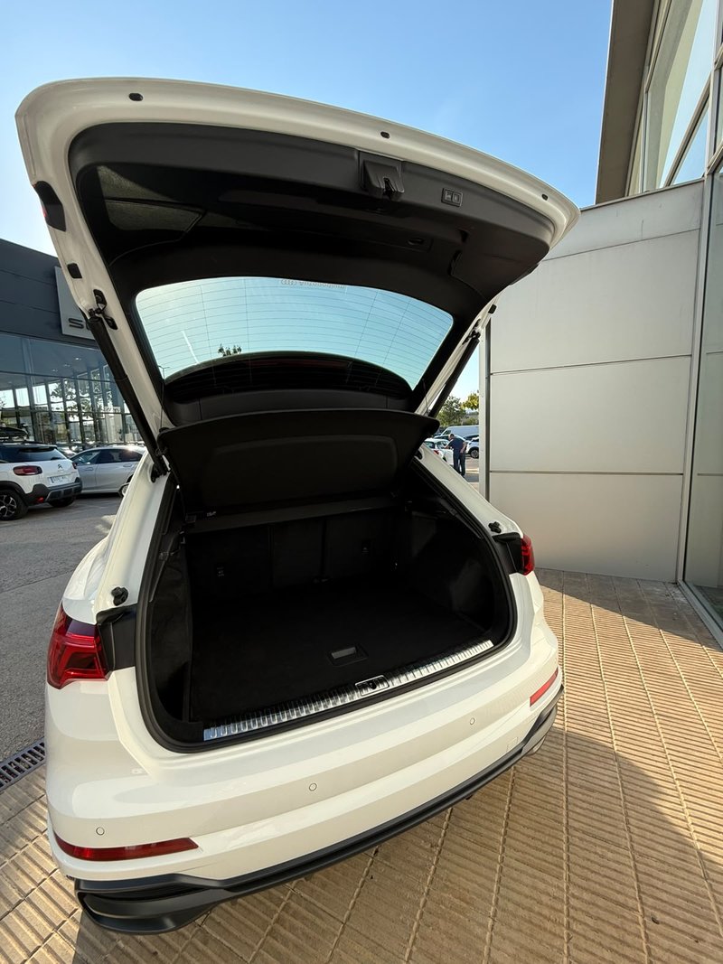 Audi Q3 S line 35 TDI 2022, foto 8