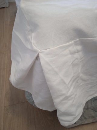 Cubre canapé algodón piqué crema 135 zara home