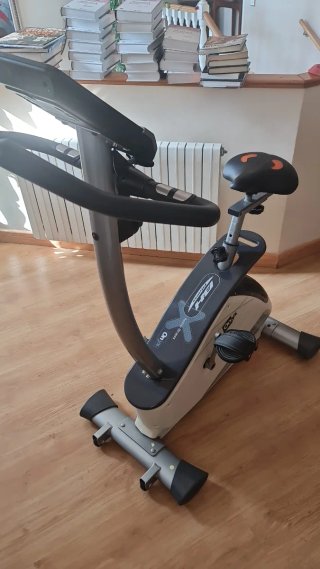 Bicicleta Estática BH ONYX
