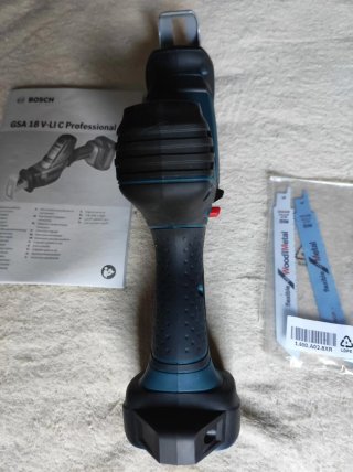 NUEVA Sierra de sable Bosch GSA 18V-LI C