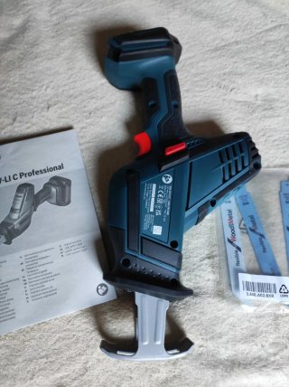 NUEVA Sierra de sable Bosch GSA 18V-LI C