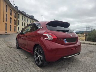 Peugeot 208 2014