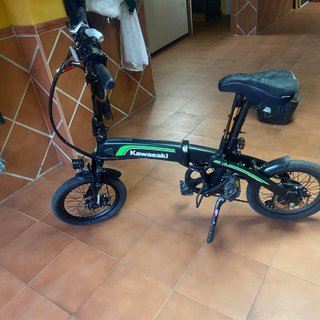 Bicicleta eléctrica Kawasaki plegable