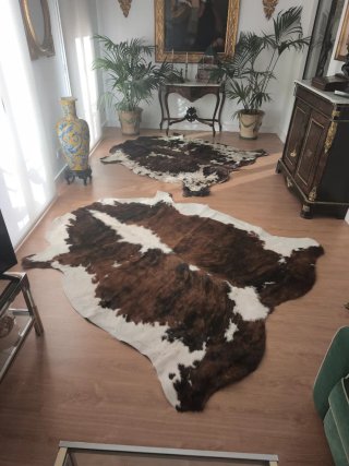 2 alfombras piel vaca