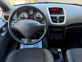 Peugeot 207 2010 5P 1.4i 75CV...80.000km EtiquetaC