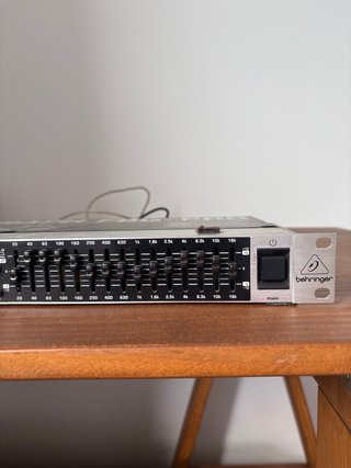 Behringer A500 amplificador + UltragraphPro