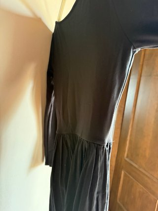 Vestido largo negro manga larga