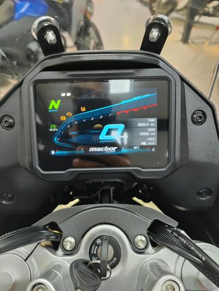 Macbor Montana XR1 Evo Adventure semi nueva