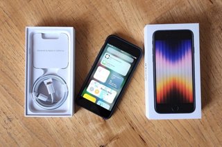 iPhone SE (3.ª gen) Negro