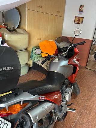 Honda Varadero 125 Naranja