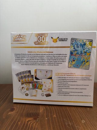 Caja Entrenador Élite Pokémon 30 Aniversario