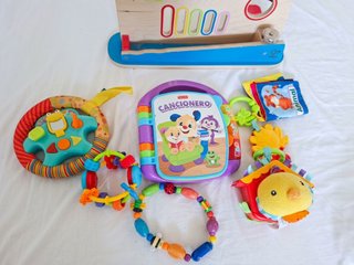 Lote Juguetes Bebé Madera y Fisher-Price