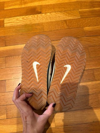 Zapatillas Nike Verdes y Blancas