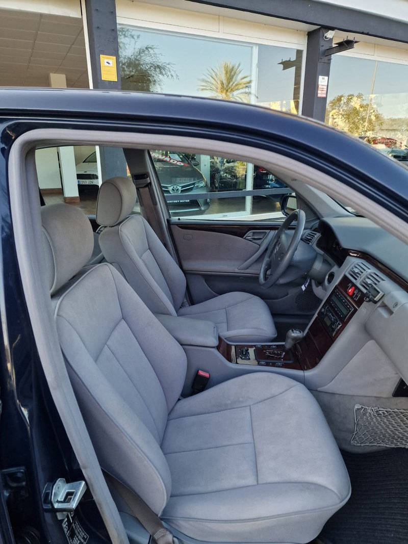 Mercedes-Benz Clase E 2000, foto 4